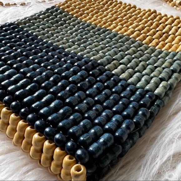 Ombré Bamboo Beaded Crossbody - Picture 3 of 5